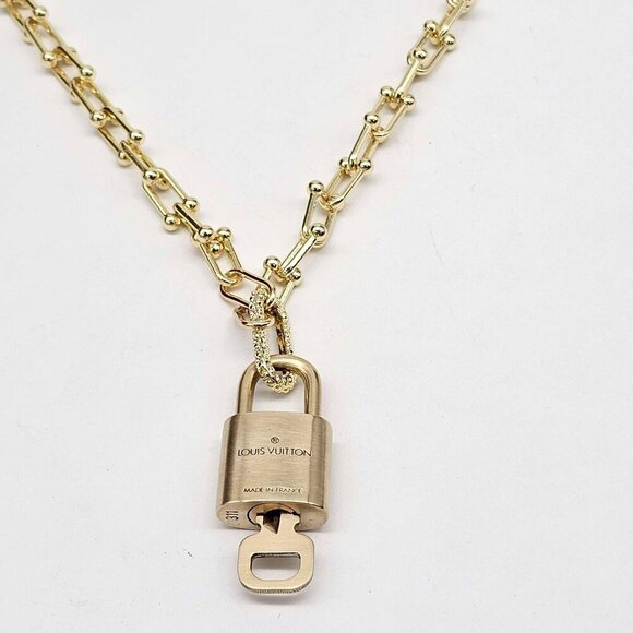 Authentic Louis Vuitton Lock & Key w/ Unbranded Gold Plated Gold Chain Necklace - Picture 5 of 11